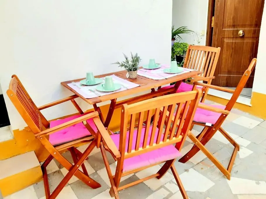 Villa P Casa con Azotea privada y Céntrica. WiFi+Netflix El Puerto de Santa María Сasa de vacaciones